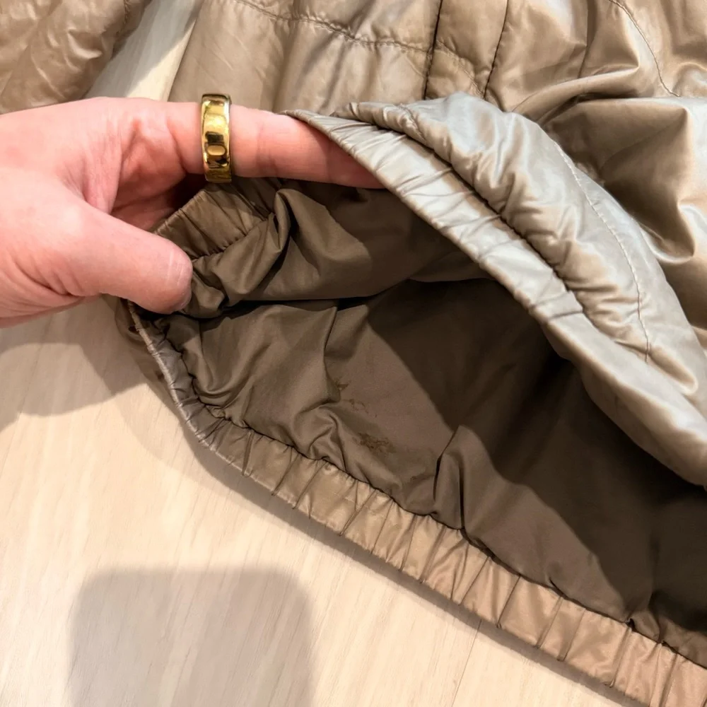 Patagonia Radalie Light Bomber Puffer Jacket Size‎ Small - Picture 3 of 5